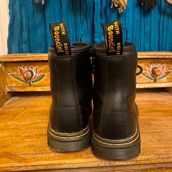 Dr. Martens Big Kid Combat Boots - Picture 5 of 10